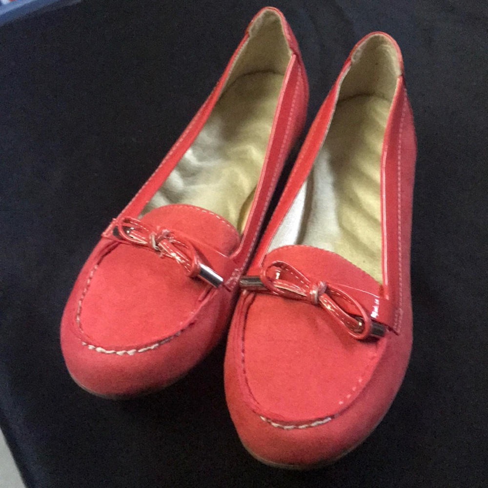 Shoes - Picture 5 of 6
